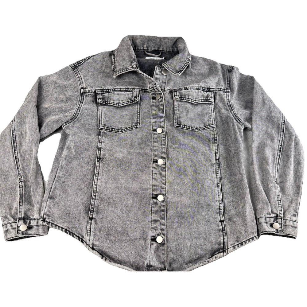 Wishlist Pocketed Lightly Distressed Denim Jacket In Light Wash Size M